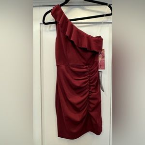 Dress, Size Small, Color Wine